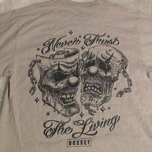 Y2K Boxset Graphic “Never Trust the Living” Tee